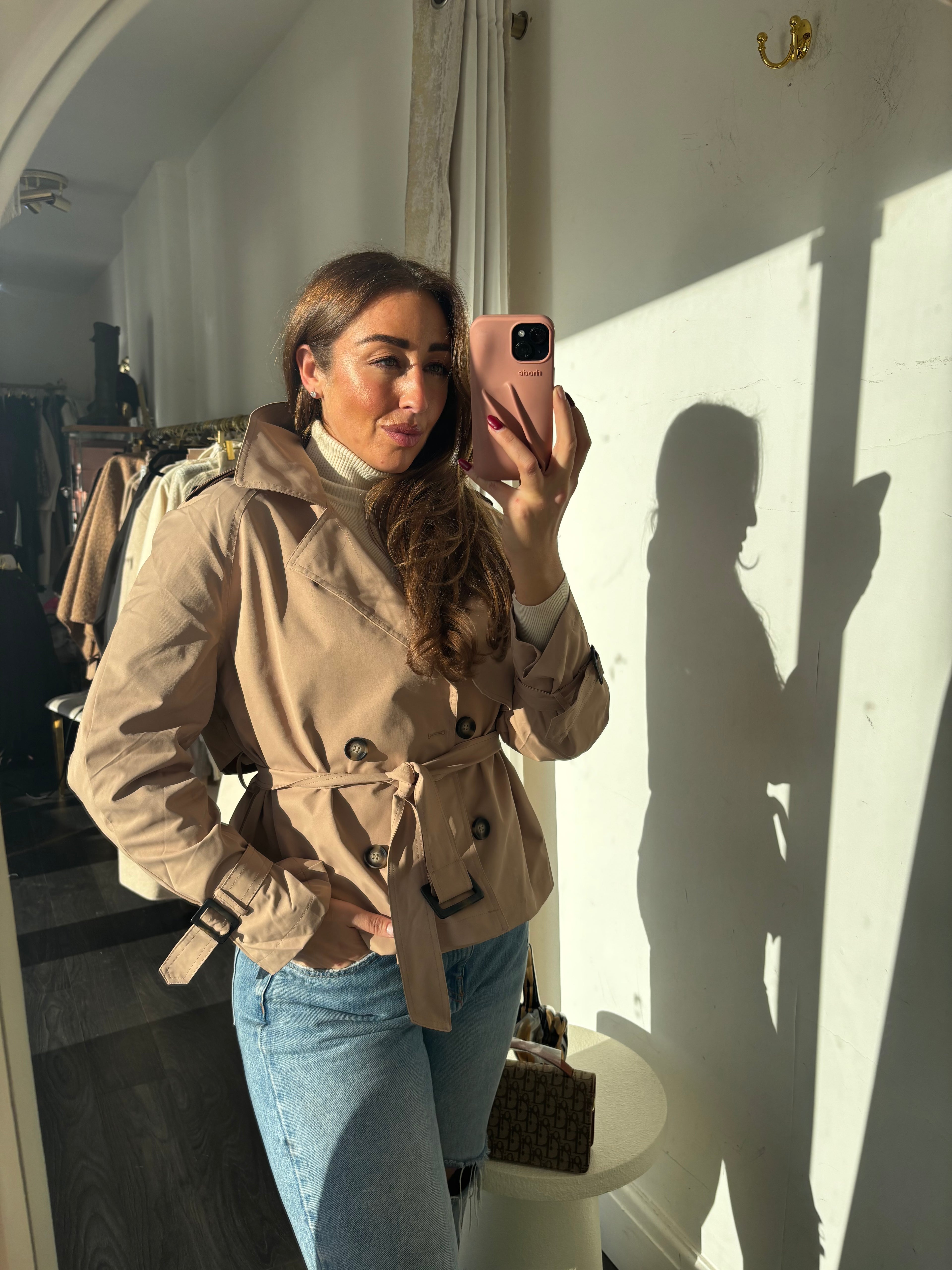 LONDON CROPPED TRENCH